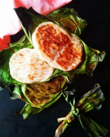Banana bhapa pithe recipe