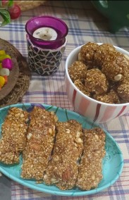 Dryfruit and peanuts bar and laddo