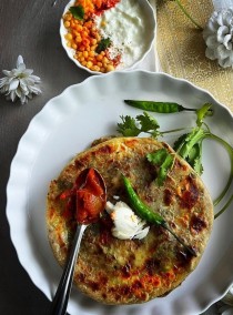 Coriander Leaves Paratha Recipe