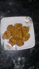 Hing Kasuri Methi Potato Fritters Recipe