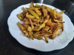 ALOO PARWAL KI BHAJIA RECIPE