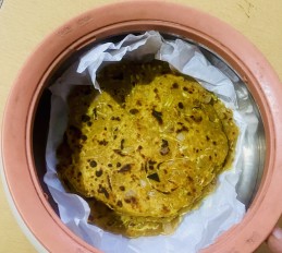 Louki ka Paratha / thalipeeth recipe