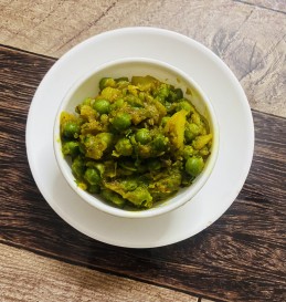 Chatpati Matar Ghugni Recipe