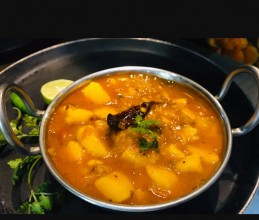 Aalu Tamatar ki tarri wali Sabji Recipe